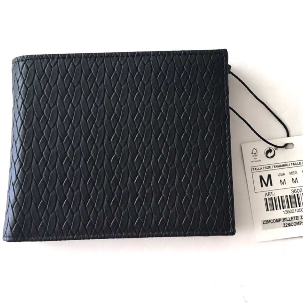 NWT Zara Men Leather Wallet. Brand new with Tag.